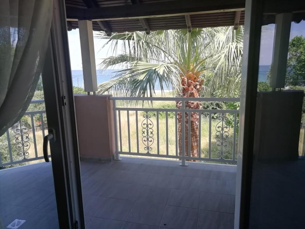 Villa Fotis View ปาราเลีย สโกทินิส ภายนอก รูปภาพ
