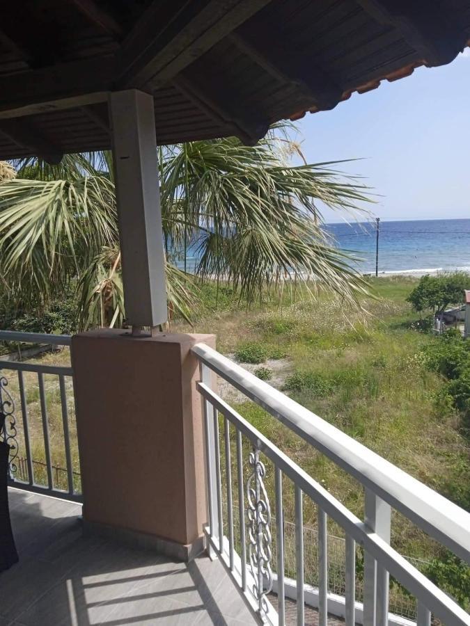 Villa Fotis View ปาราเลีย สโกทินิส ภายนอก รูปภาพ